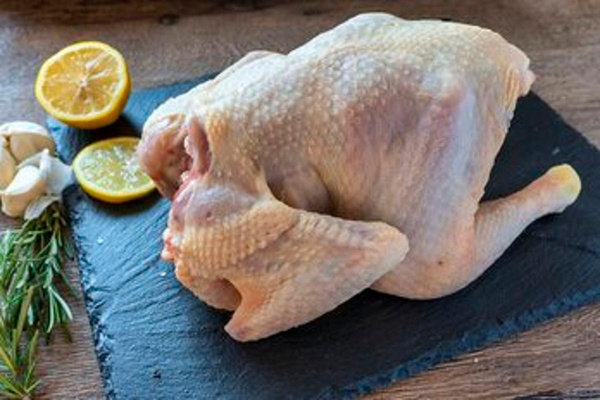 Produktfoto zu Poularde halb ca. 850g